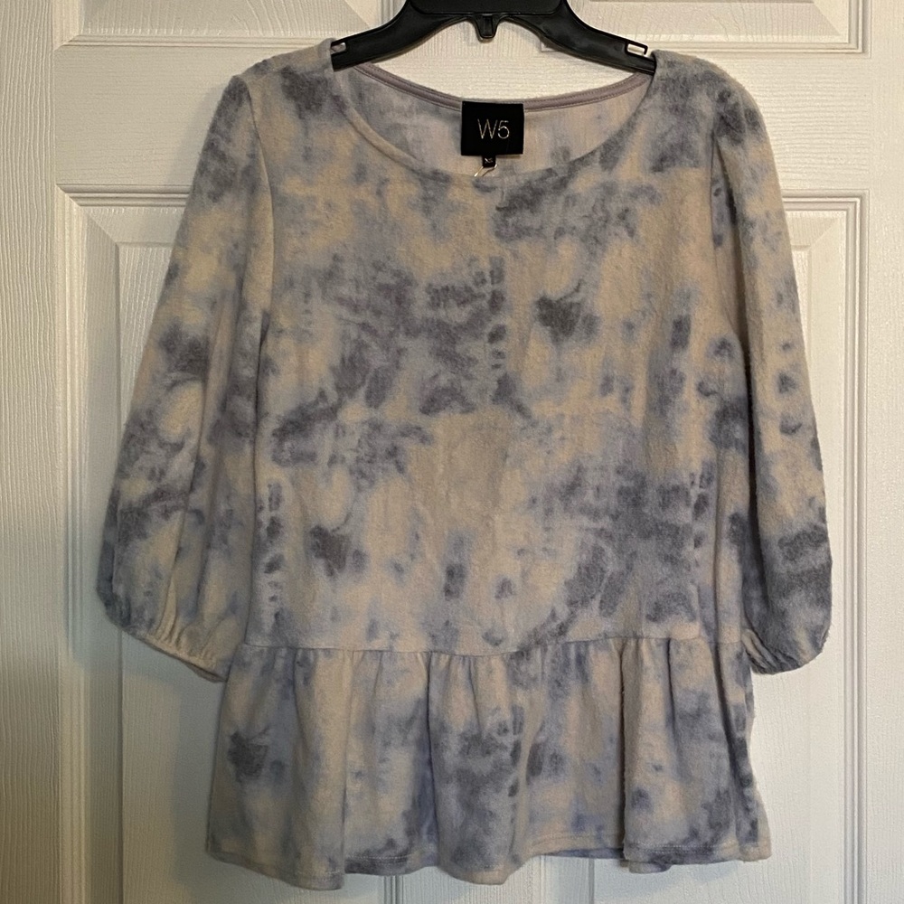 W5 Blouse in Gray and White